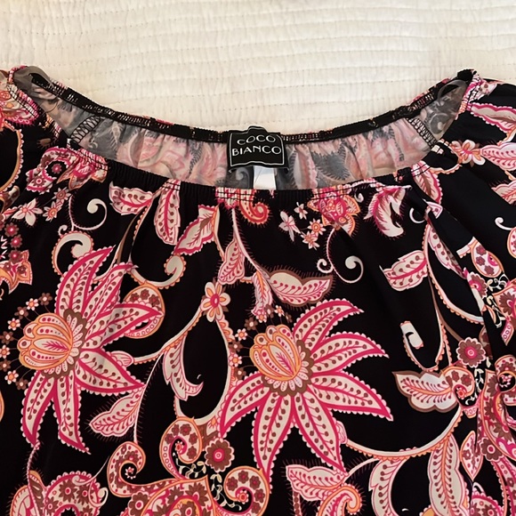 Off-shoulder top with bell-split sleeve - Picture 2 of 3